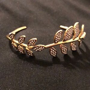 Stella & Dot leaf cuff bracelet